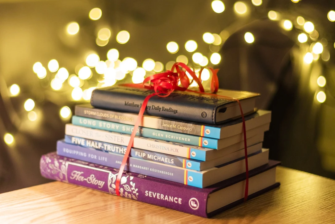 42 Ways to Give a Christian Book