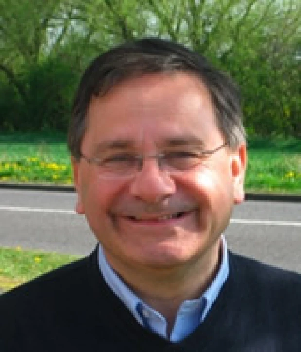 Author Profile: Roger Carswell